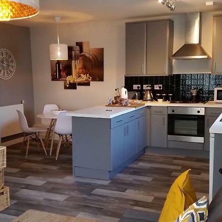 New Contemporary Flat Minutes From Airport & Nec Apartman Marston Green Kültér fotó
